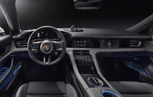 Le Porsche Taycan projette la tradition sportive Porsche dans l’électromobilité