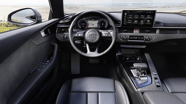 L’Audi A5 Cabriolet affiche un look sportif plus marqué