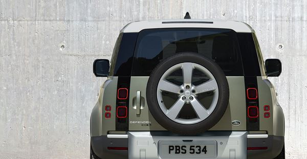 Le Land Rover Defender reprend la piste