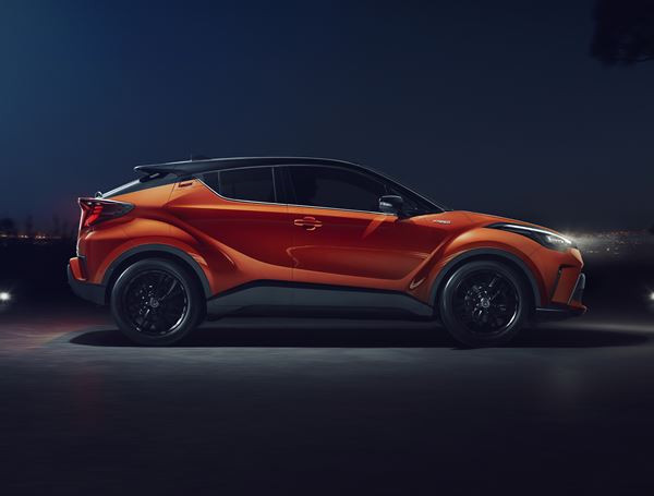Le Toyota C-HR restylé propose deux motorisations hybrides