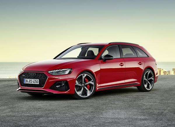 Le break Audi RS 4 Avant V6 bi-turbo délivre 450 ch et 600 Nm de couple