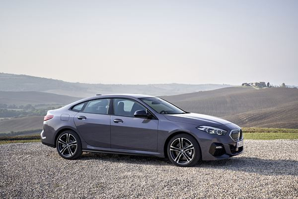Le coupé quatre portes BMW Série 2 Gran Coupé affiche des lignes sportives