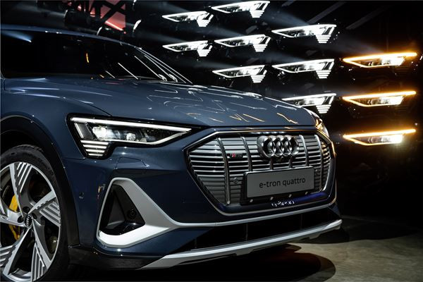 Audi e-tron Sportback: un grand SUV coupé électrique au caractère sportif