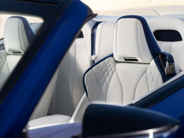 Le coupé porte-drapeau Lexus LC se décline en version cabriolet décapotable