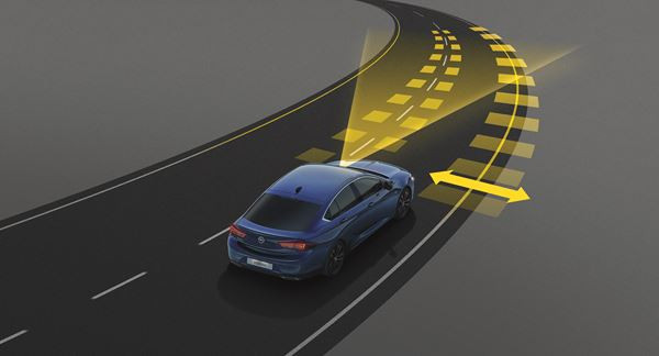 L'Opel Insignia Grand Sport s'offre une face avant plus sportive