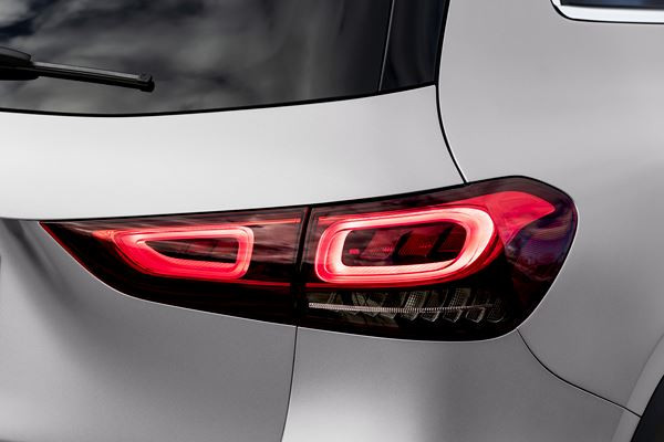 Le SUV compact Mercedes-Benz GLA prend de la hauteur