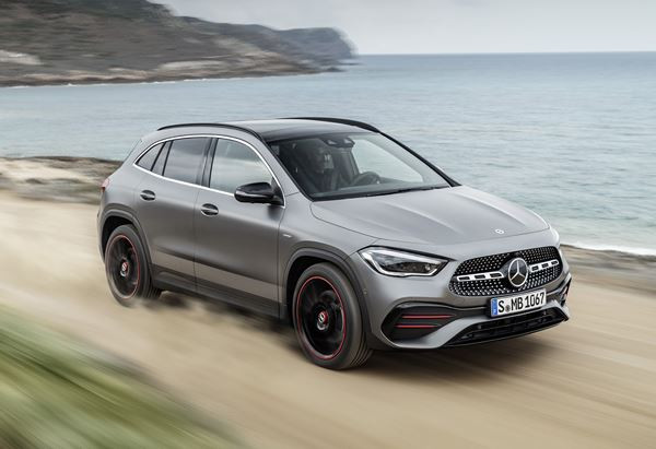 Le SUV compact Mercedes-Benz GLA prend de la hauteur