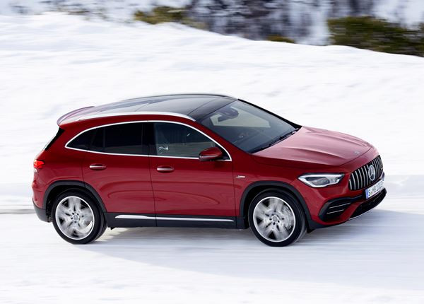 Le Mercedes-AMG GLA 35 4MATIC embarque un moteur turbo 4 cylindres de 306 ch