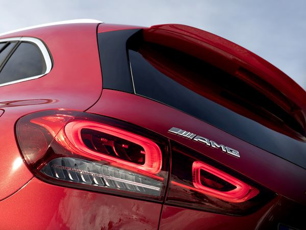 Le Mercedes-AMG GLA 35 4MATIC embarque un moteur turbo 4 cylindres de 306 ch