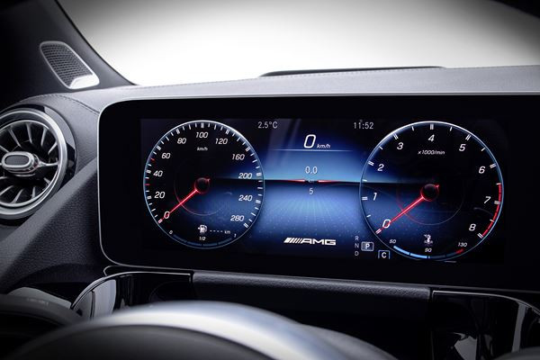 Le Mercedes-AMG GLA 35 4MATIC embarque un moteur turbo 4 cylindres de 306 ch