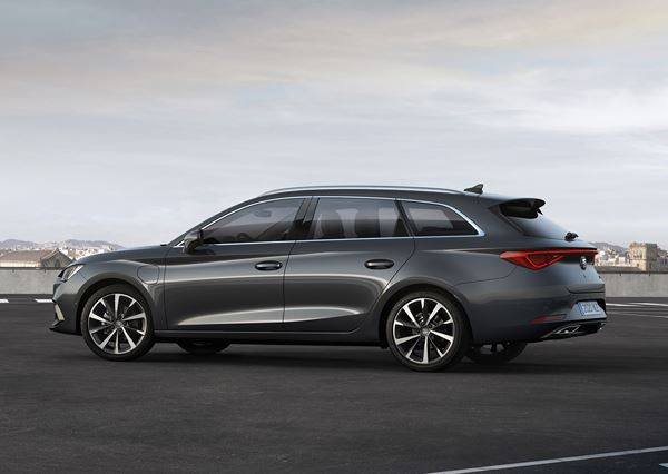 Le break Seat Leon Sportstourer adopte des lignes plus affirmées