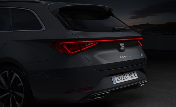 Le break Seat Leon Sportstourer adopte des lignes plus affirmées