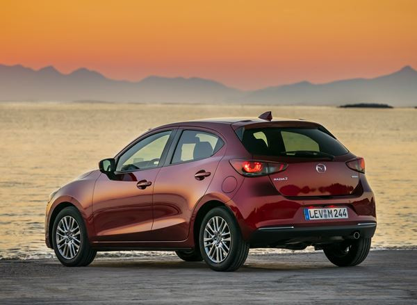 La Mazda 2 restylée adopte les attributs stylistiques du design Kodo
