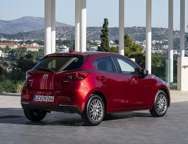 La Mazda 2 restylée adopte les attributs stylistiques du design Kodo