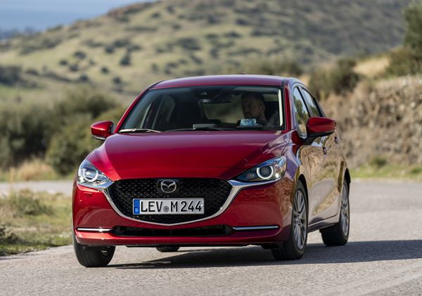 La Mazda 2 restylée adopte les attributs stylistiques du design Kodo