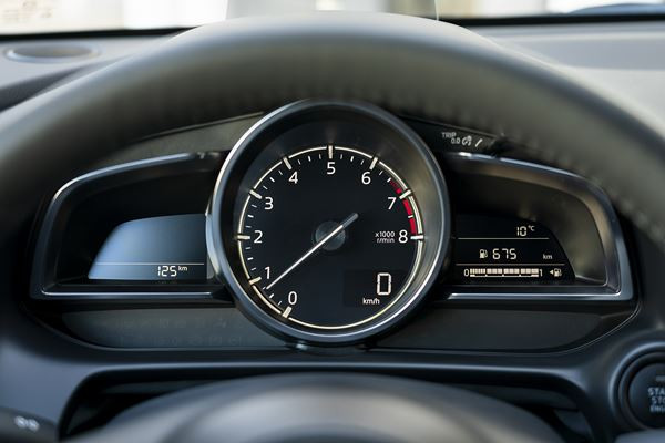 La Mazda 2 restylée adopte les attributs stylistiques du design Kodo