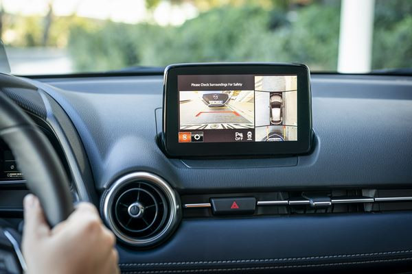 La Mazda 2 restylée adopte les attributs stylistiques du design Kodo