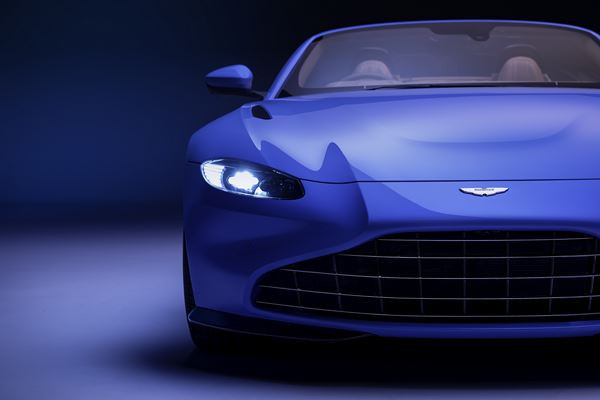 L'Aston Martin Vantage Roadster rejoint le coupé