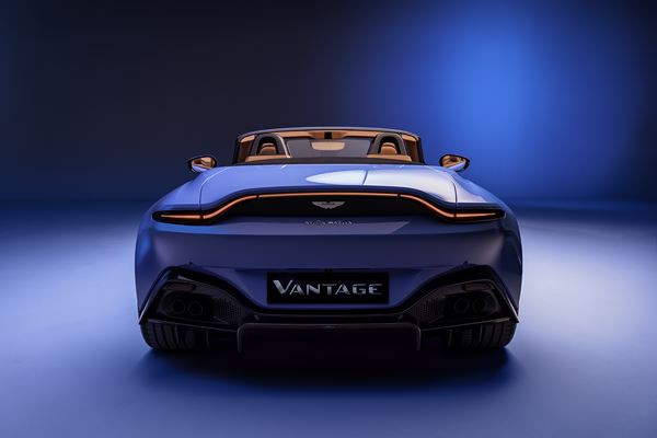 L'Aston Martin Vantage Roadster rejoint le coupé