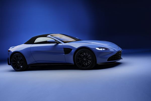 L'Aston Martin Vantage Roadster rejoint le coupé