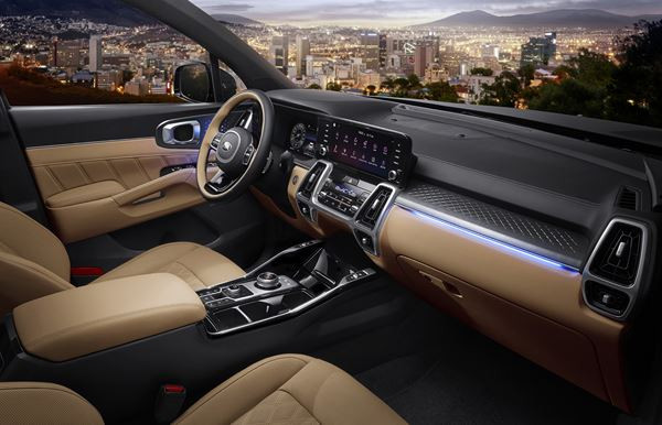 Le Kia Sorento intègre des lignes affûtées et tendues