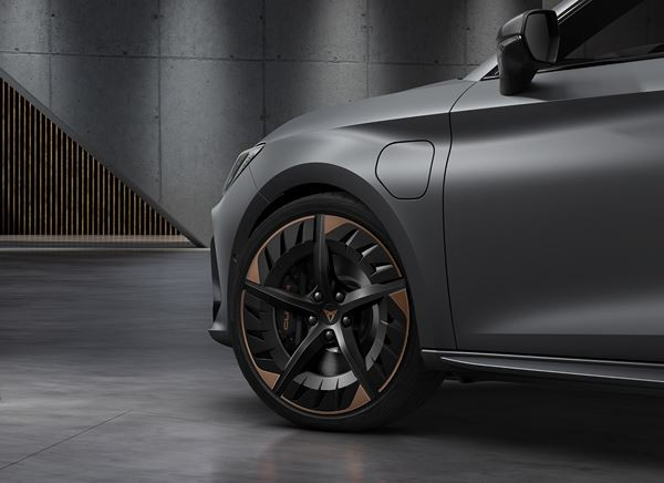 La compacte sportive Cupra Leon propose une large gamme de motorisations