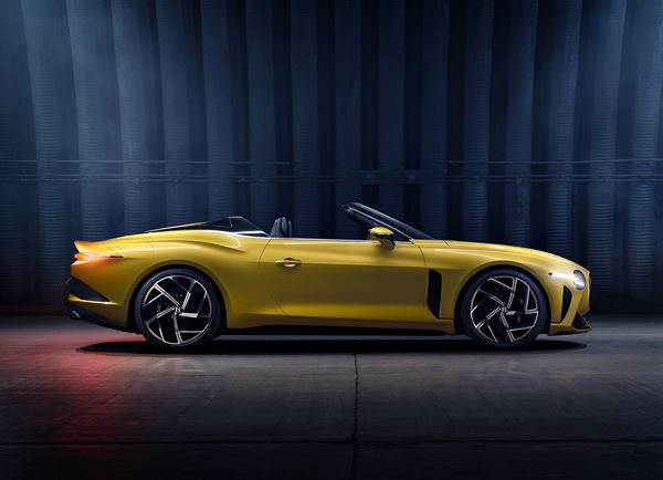 Le cabriolet biplace Bentley Bacalar embarque un bloc 6.0 litres W12 de 659 ch