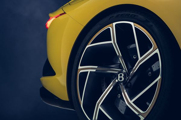Le cabriolet biplace Bentley Bacalar embarque un bloc 6.0 litres W12 de 659 ch