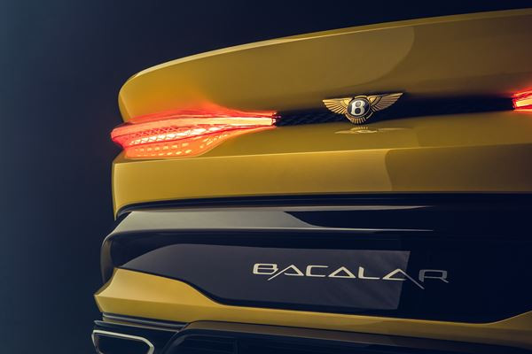 Le cabriolet biplace Bentley Bacalar embarque un bloc 6.0 litres W12 de 659 ch