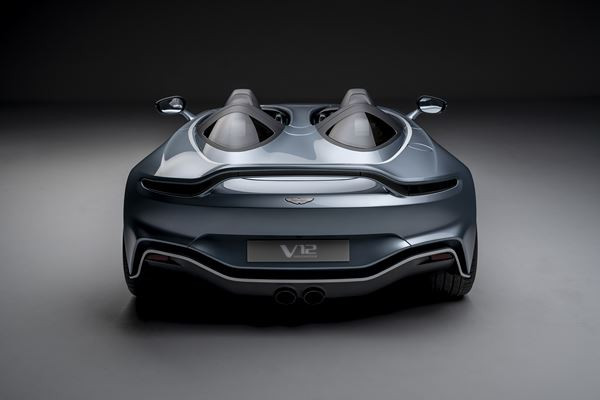 Aston Martin V12 Speedster: un speedster à bloc V12 de 700 ch et 753 Nm