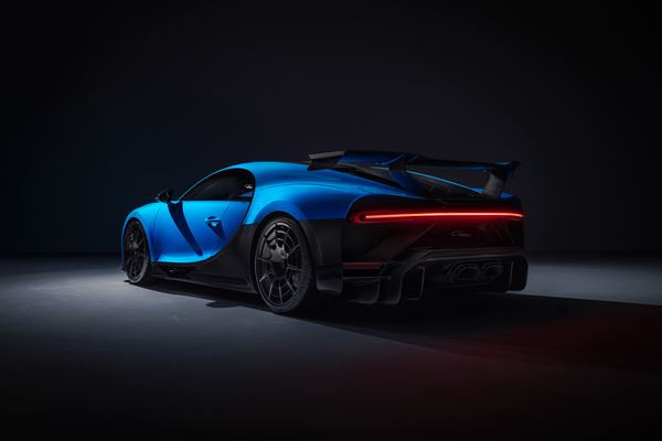 La Bugatti Chiron Pur Sport se concentre sur la performance
