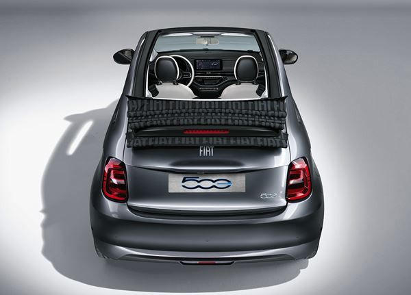 La Fiat 500 cabriolet adopte exclusivement une motorisation électrique
