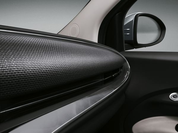 La Fiat 500 cabriolet adopte exclusivement une motorisation électrique