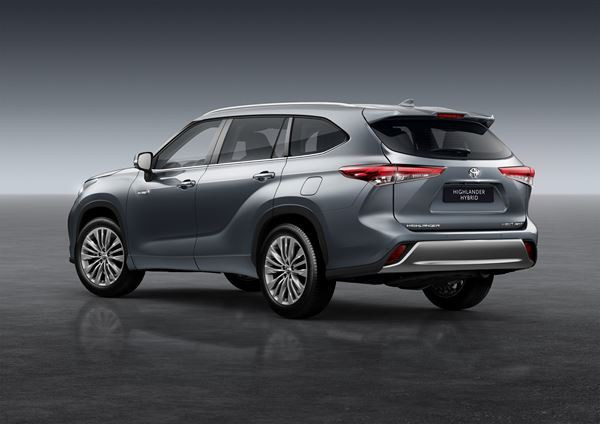 Toyota Highlander Hybride: un grand SUV sept places modulable à transmission intégrale