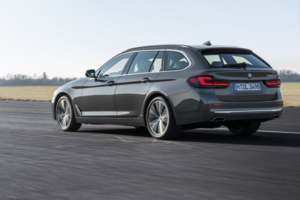 La BMW Série 5 Touring restylée revendique une prestance renforcée
