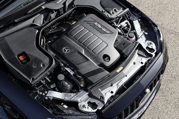 La Mercedes Classe E Coupé restylée affiche un design plus acéré