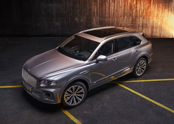 Le SUV de luxe Bentley Bentayga bénéficie de retouches stylistiques