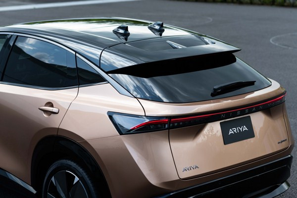 Le crossover coupé électrique Nissan Ariya affiche une autonomie de 500 km WLTP