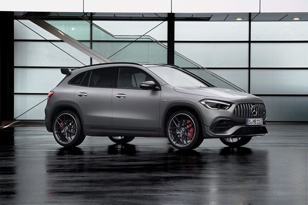 Le SUV compact Mercedes-AMG GLA 45 4Matic plus S délivre 421 ch