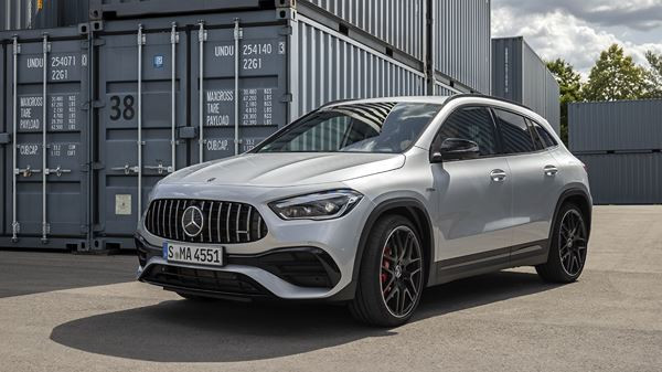 Le SUV compact Mercedes-AMG GLA 45 4Matic plus S délivre 421 ch
