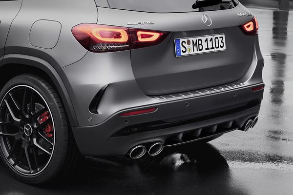 Le SUV compact Mercedes-AMG GLA 45 4Matic plus S délivre 421 ch