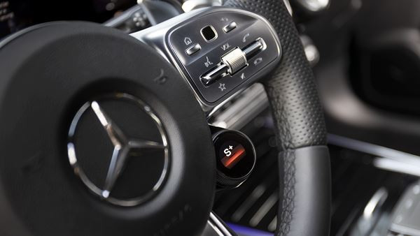 Le SUV compact Mercedes-AMG GLA 45 4Matic plus S délivre 421 ch
