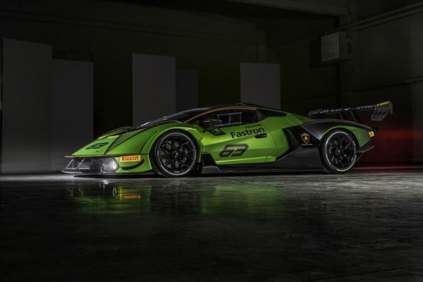 L'hypercar Lamborghini Essenza SCV12 embarque un V12 atmosphérique de 830 ch