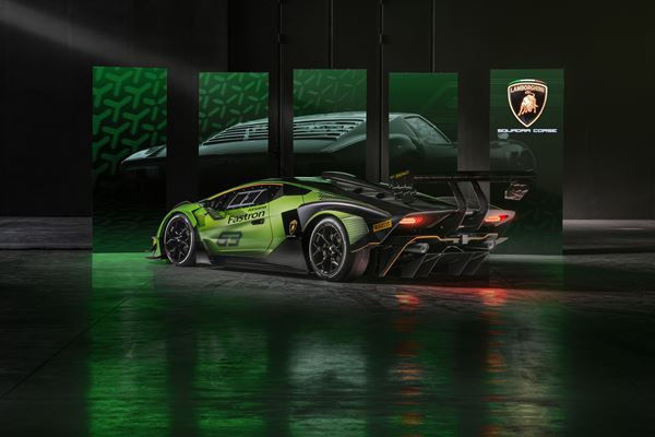 L'hypercar Lamborghini Essenza SCV12 embarque un V12 atmosphérique de 830 ch