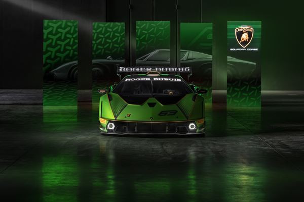 L'hypercar Lamborghini Essenza SCV12 embarque un V12 atmosphérique de 830 ch