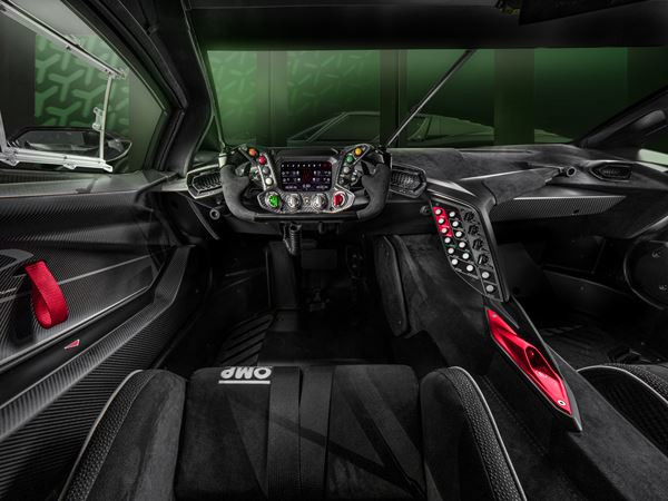 L'hypercar Lamborghini Essenza SCV12 embarque un V12 atmosphérique de 830 ch