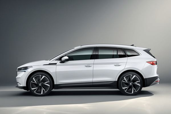 Le SUV électrique Skoda Enyaq iV affiche des proportions équilibrées