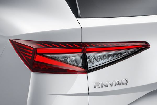 Le SUV électrique Skoda Enyaq iV affiche des proportions équilibrées