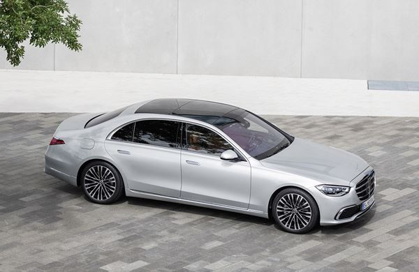 La Mercedes-Benz Classe S entend définir le segment du luxe automobile