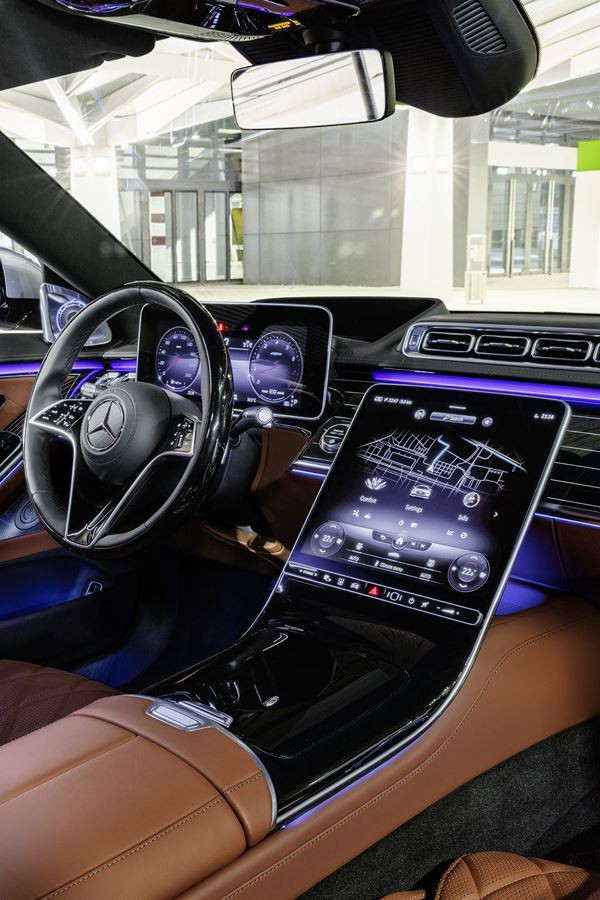 La Mercedes-Benz Classe S entend définir le segment du luxe automobile